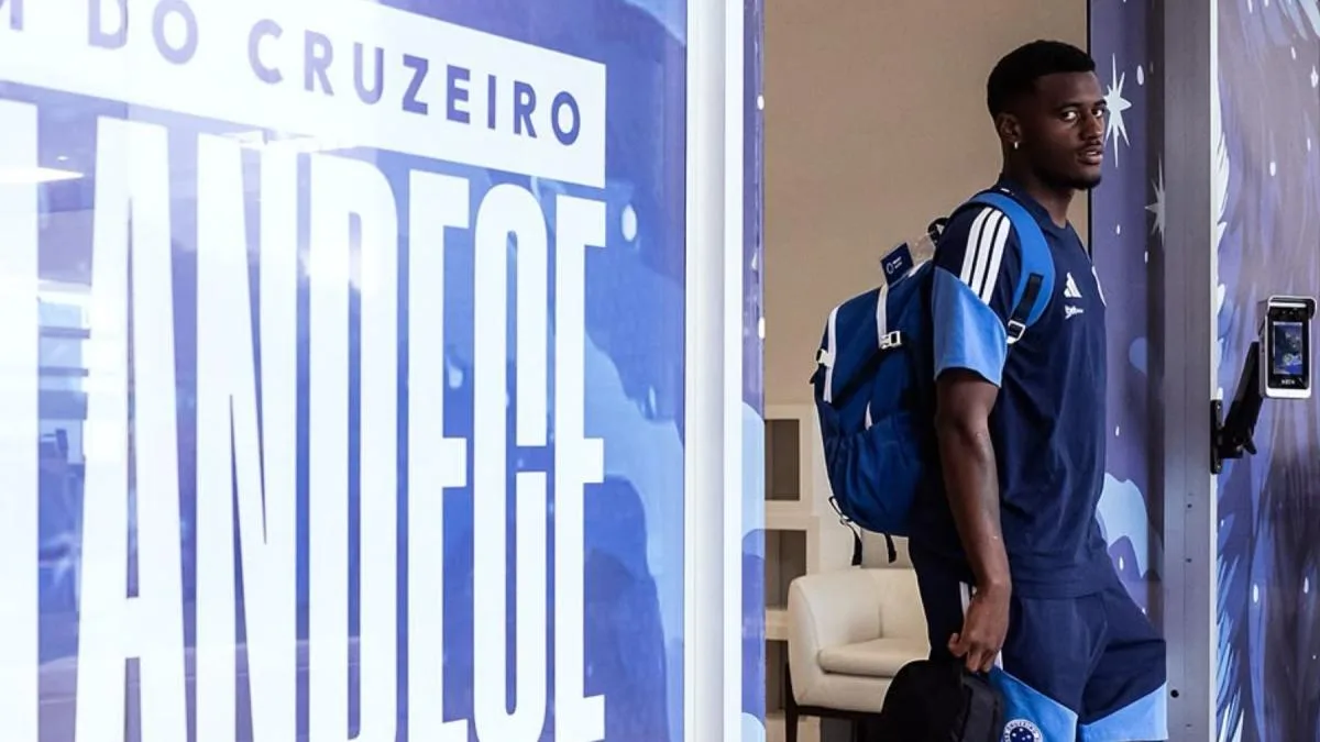 Ex-Cruzeiro, Bruno Alves tem estreia vitoriosa e garante classificação na Inglaterra - Portal38