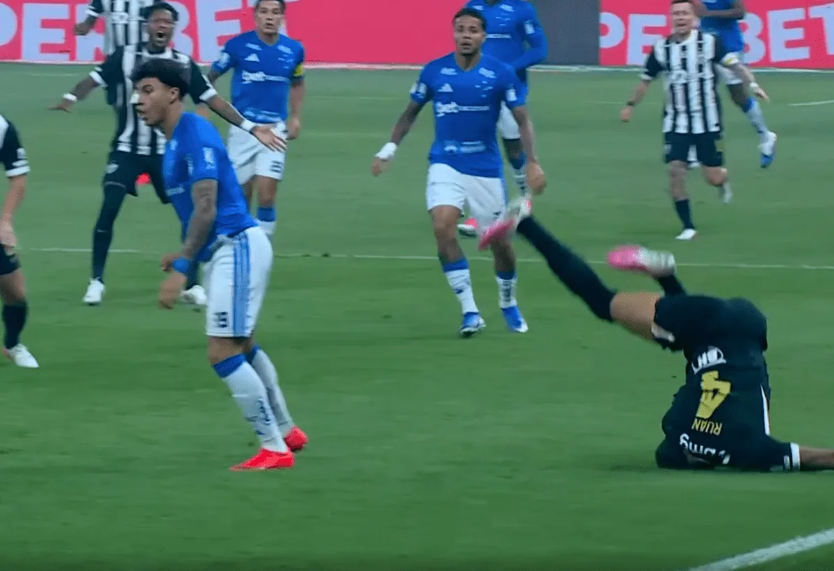 Ruan Tressoldi, do Atlético-MG, chama Kaio Jorge de 'mau caráter' após clássico - Portal38