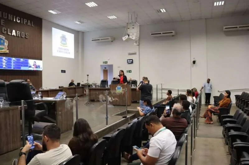 Câmara de Montes Claros aprova requerimentos para asfalto, ônibus e ações sociais - Portal38