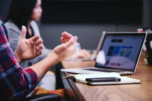 Guia Completo de Serviços e Informações em Várzea da Palma: Atendimento Público, Judiciário e Economia - Portal38